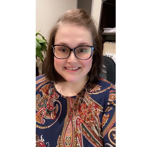 Meet your Posher, Carrie - Picture 1 of 1